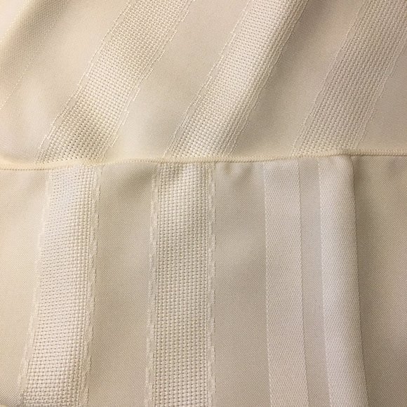 TOWN & COUNTRY LINEN Dinner Napkins NEW! - Picture 7 of 9